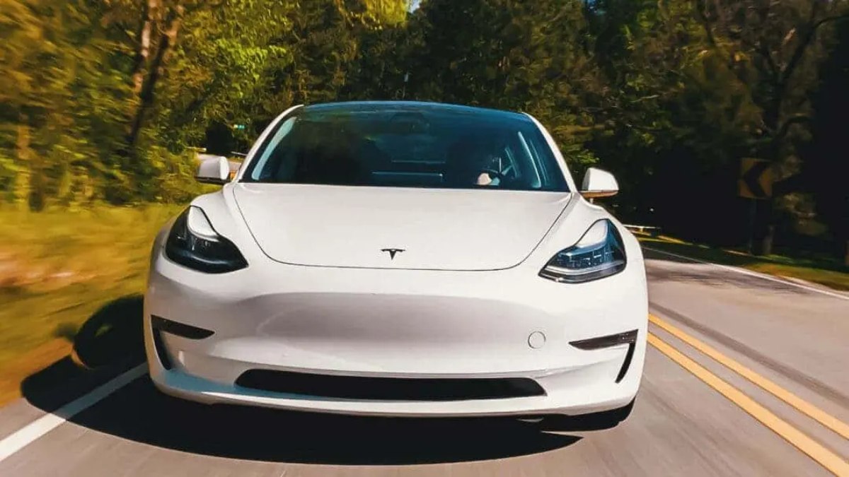 Tesla nın Almanya da çöküşü: Kimse otomobil satın almak istemiyor